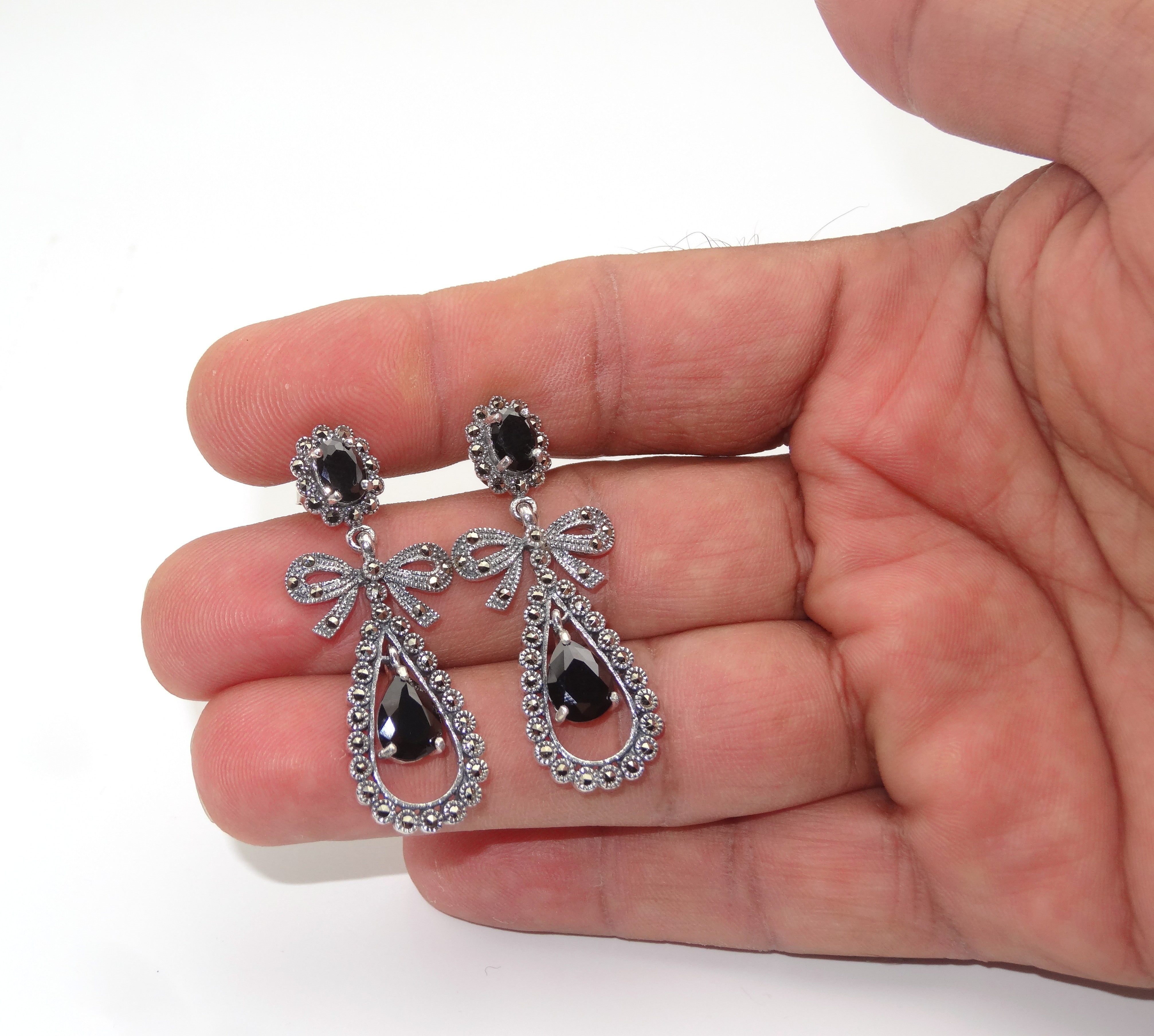 Iconic Earrings for Diwali