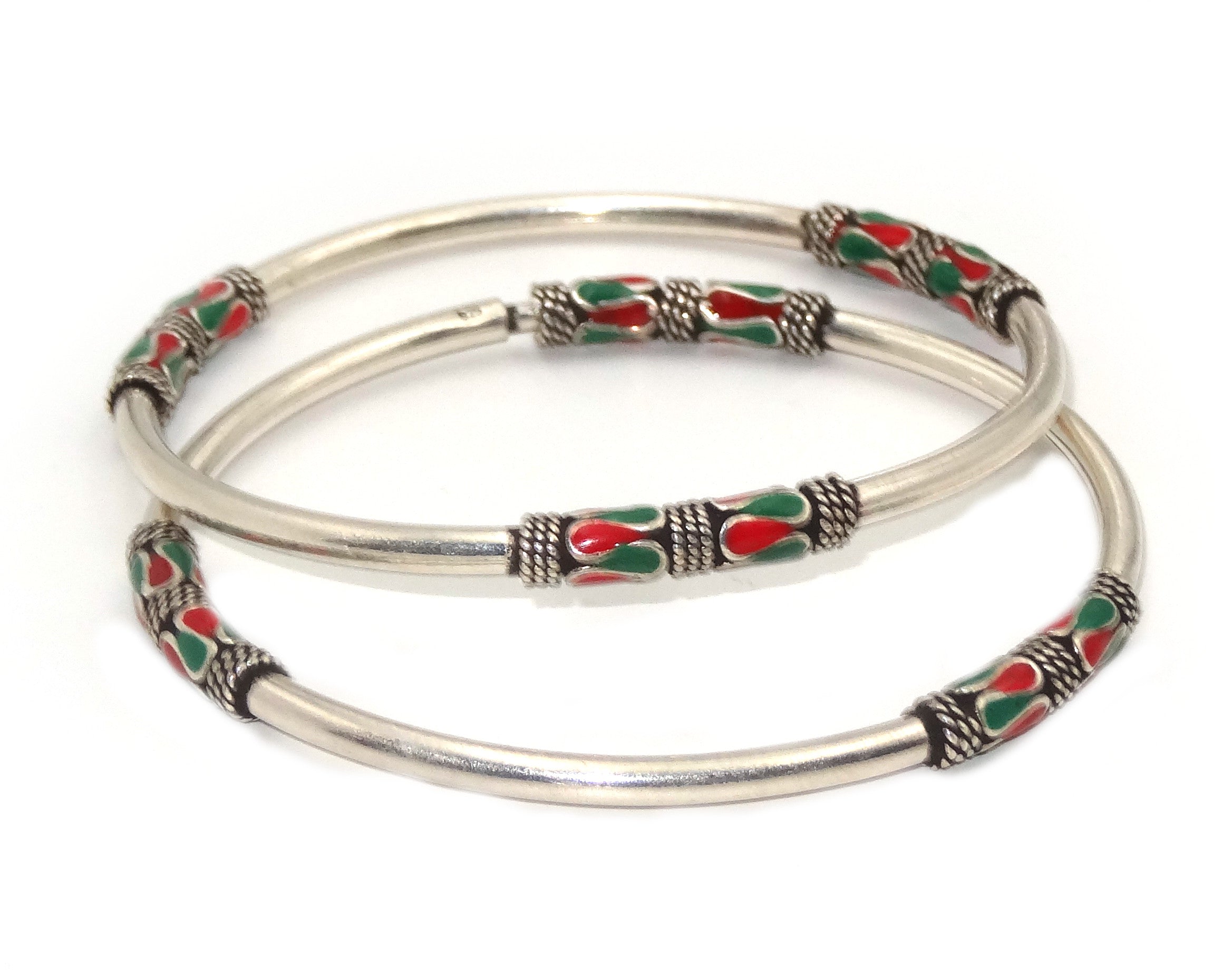 10 Stunning Silver Ornaments That Will Transform Your Home Decor Instantly!