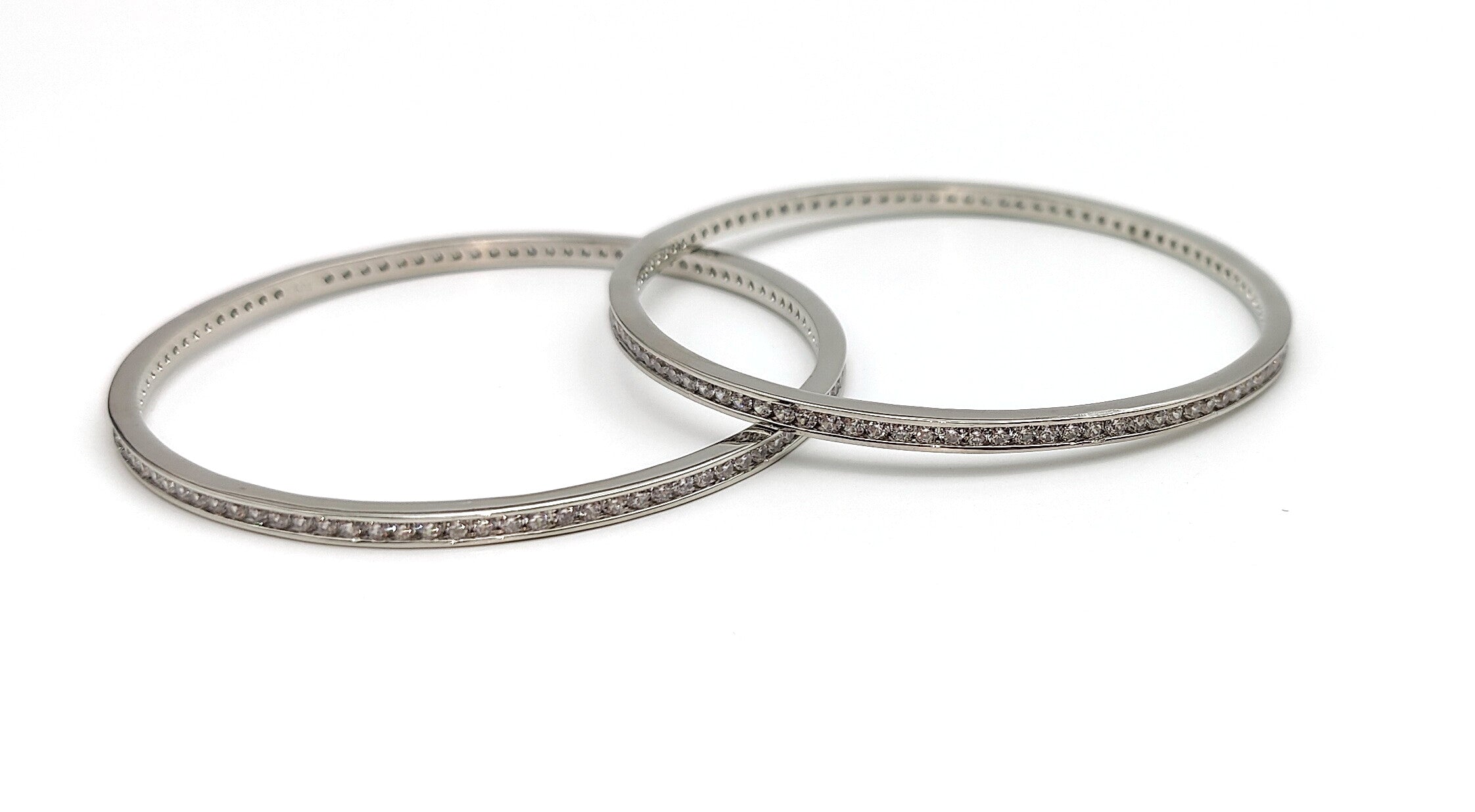 From Vintage to Modern: The Evolution of Silver Bangles Designs