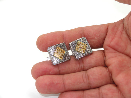 cufflinks top view