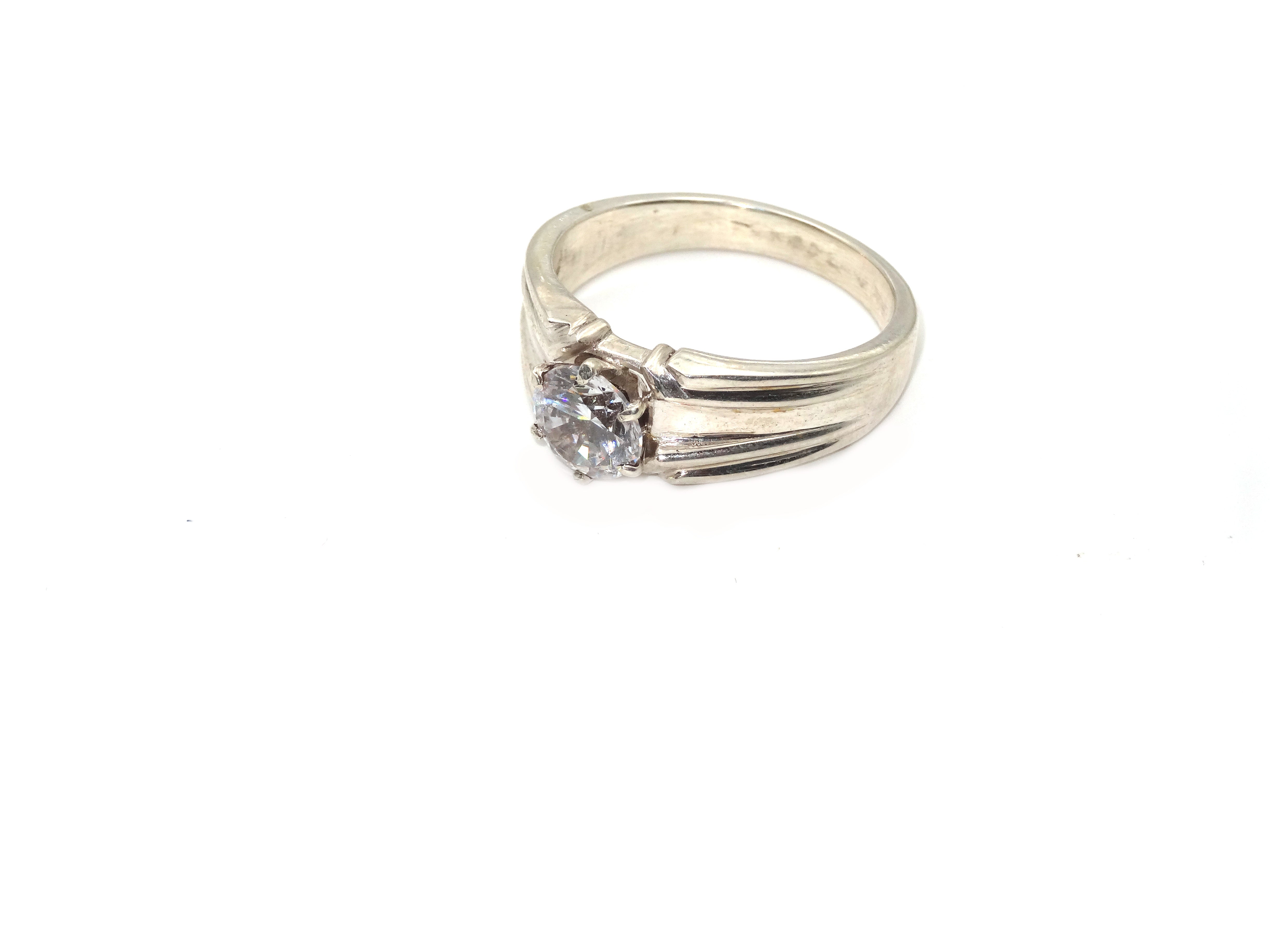 Gauri925 Sterling Silver Ring for Men with Cubic Zirconia Stone With Certificate Of Authenticity and 925 Stamp Months Warranty