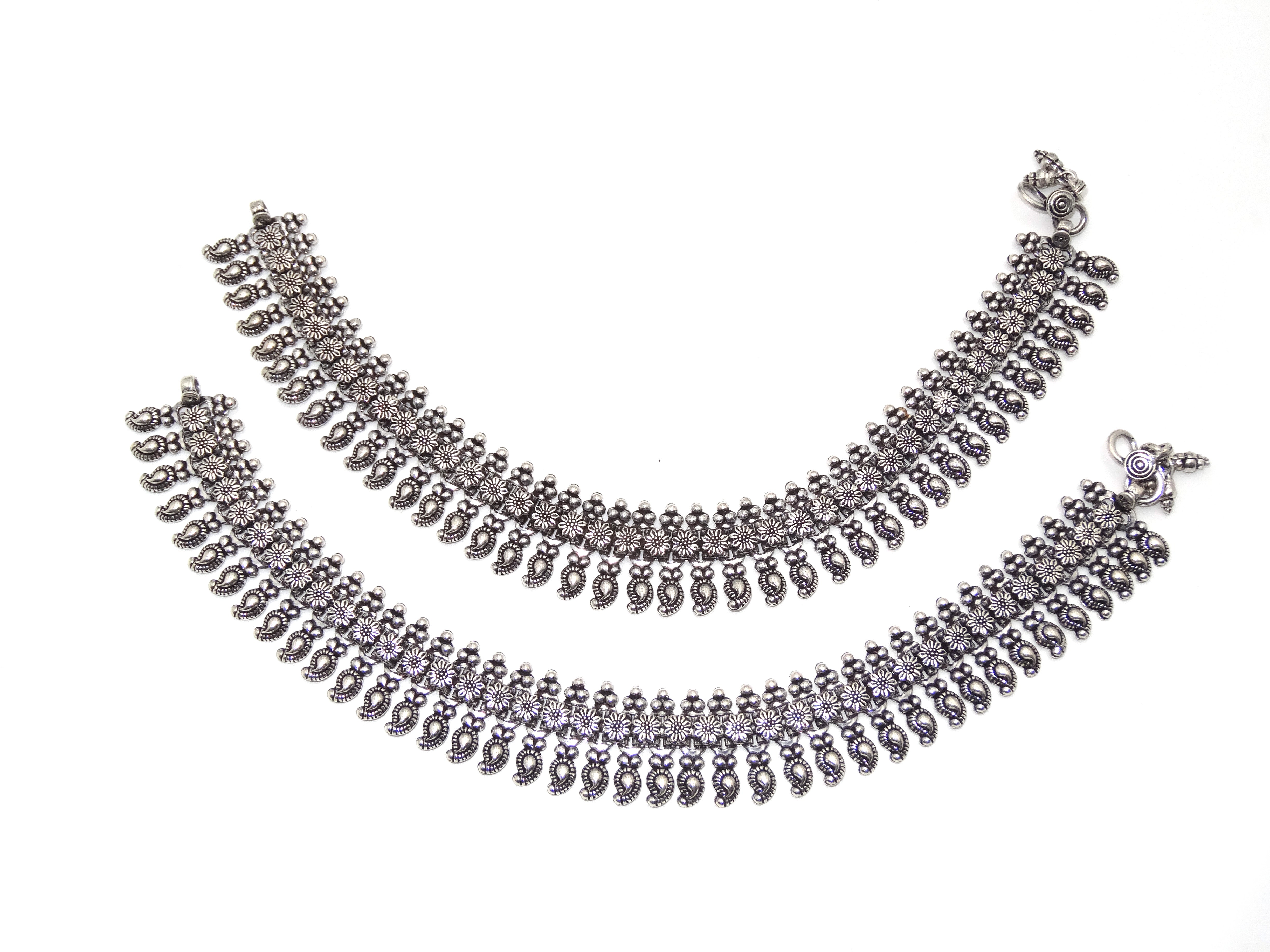 silver anklet open view