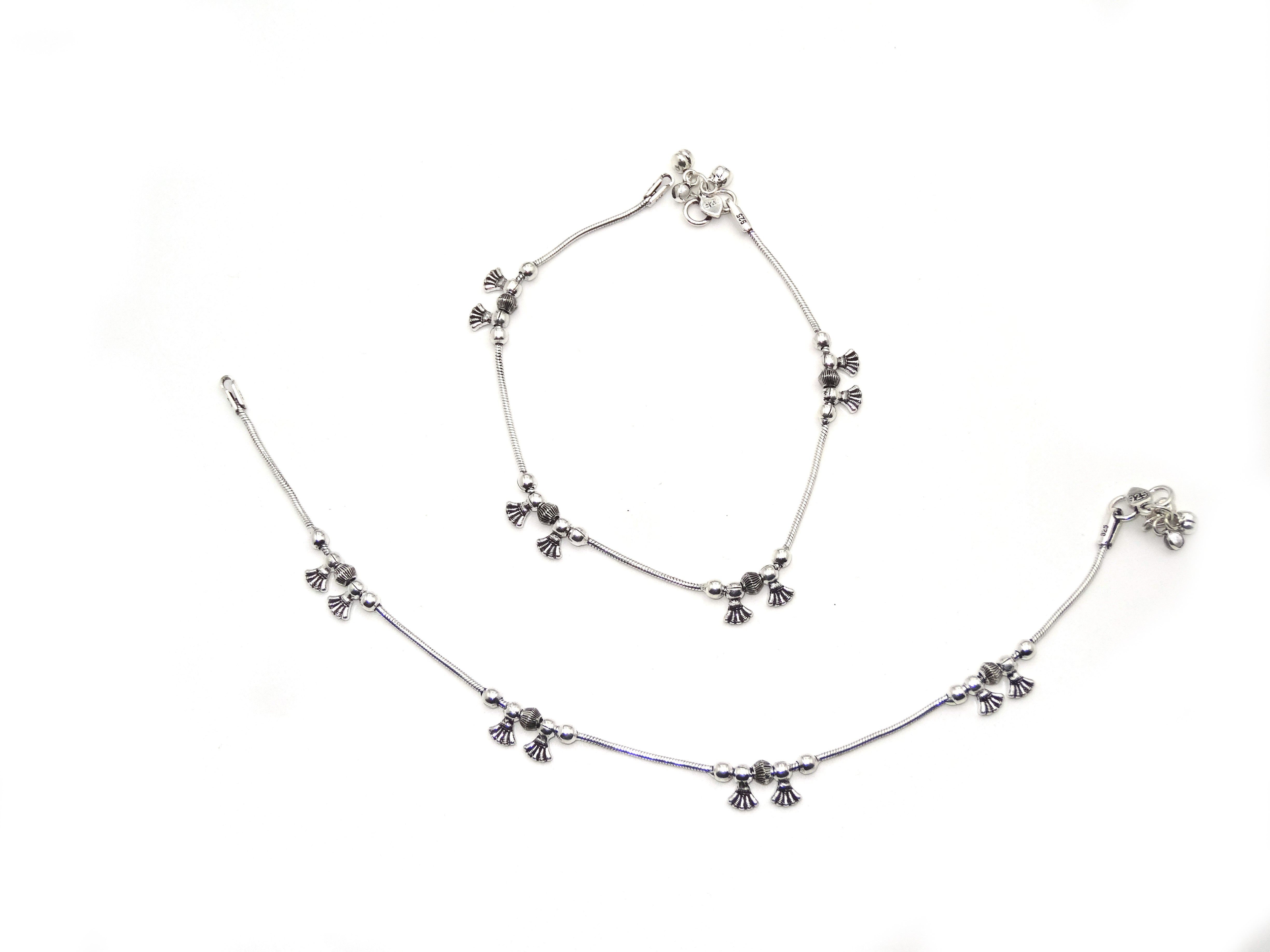 silver anklet front view