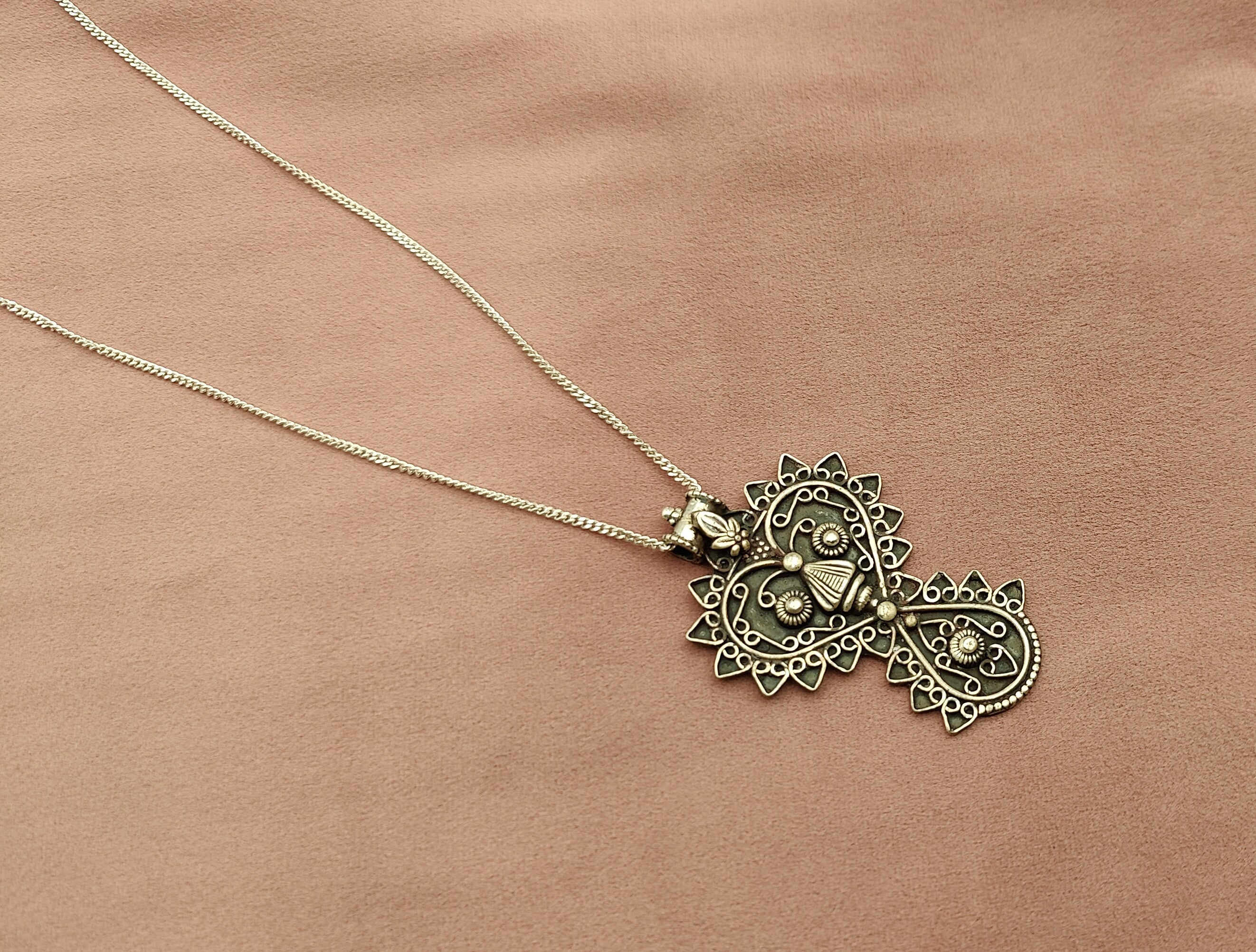 silver queen pendant