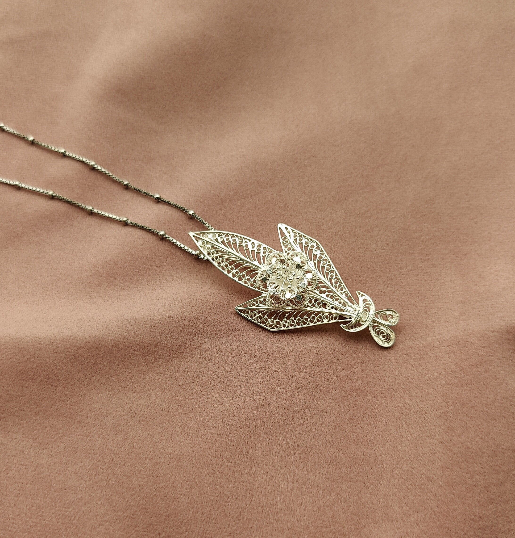 silver leaf broach cum pendant